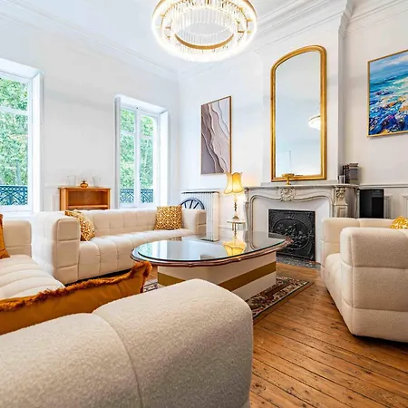 Elegant 130sqm Ac Square Gambetta * Carcassonne