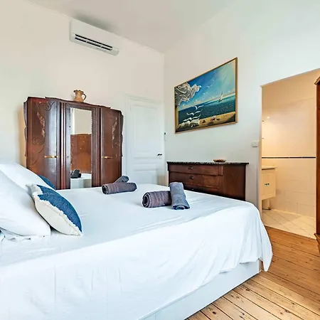 Elegant 130sqm Ac Square Gambetta Appartement Carcassonne