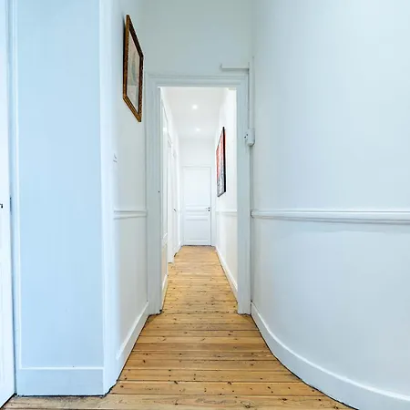 Elegant 130sqm Ac Square Gambetta * Carcassonne